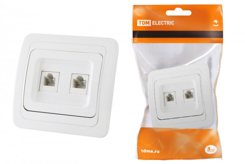 SQ1804-0015 Розетка компьютерная RJ-45 + TФ (RJ-11) белая "Валдай" TDM