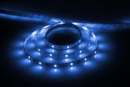 Cветодиодная LED лента Feron LS606, 30SMD(5050)/м 7.2Вт/м  5м IP20 12V синий 27759 в г. Санкт-Петербург 