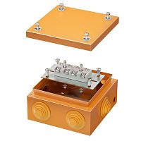 FSK31410 Коробка ответвительная FS 150х150х80мм 4р 450В 20А 10кв.мм нерж. контакт с каб. вводами и клеммн. IP66 сталь. DKC 