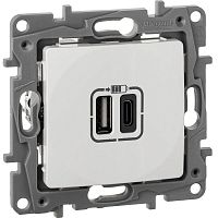 672236 Устройство зарядное Etika с 2-мя USB разъемами A и C 240В/5В 3000мА бел. IEK 